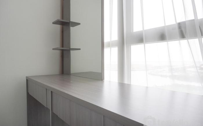 Comfort 2BR at Gold Coast Apartment By Travelio