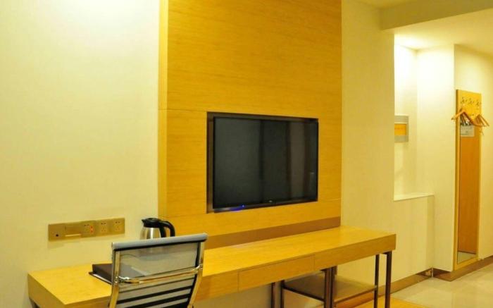 GreenTree Inn Liaocheng Donge Culture Street Express Hotel