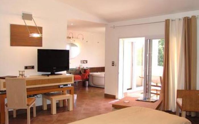 Private Hotel - Adult Only