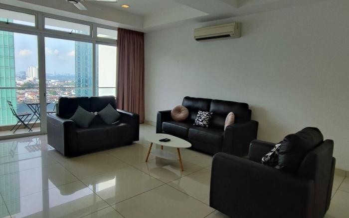 KSL 4 Bedroom (Private Lift) 7Queen 2Single 16pax