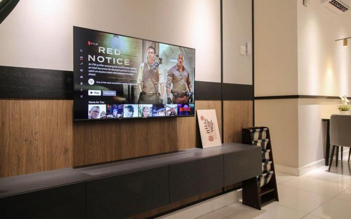Paradigm Mall B14-07/ Netflix /1 bedroom