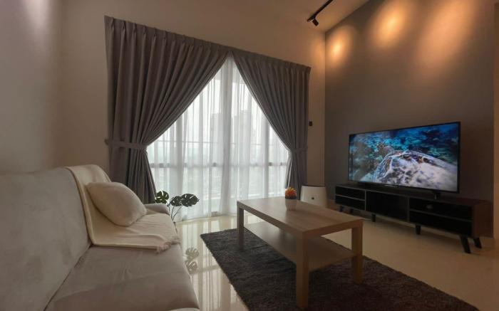 Tri Tower, Comfy home by Antlerzone