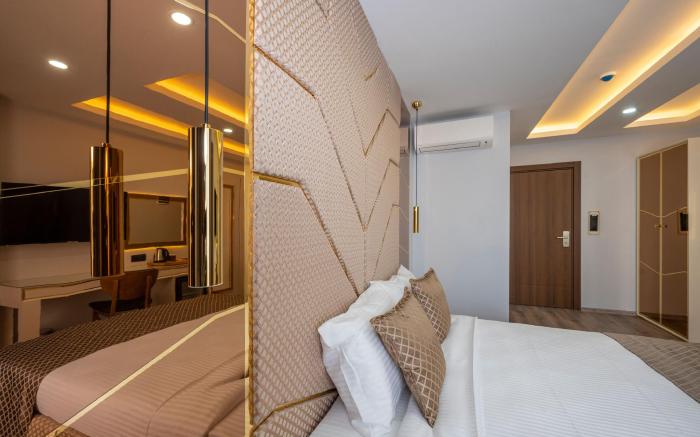 Luxury Airport Hotel By Zazzoni-İstanbul Airport