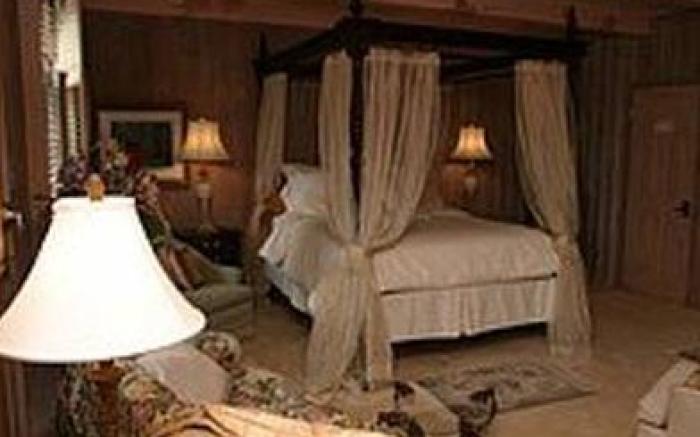 Le Petit Clocher Gite Touristique B & B