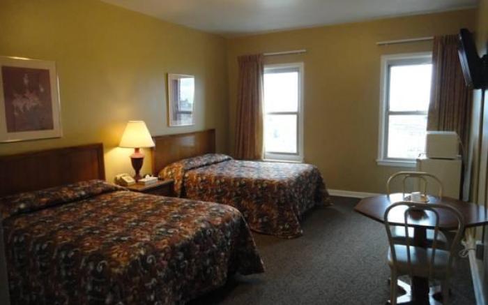 Lenox Hotel and Suites
