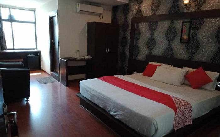 Hotel Samanvi International