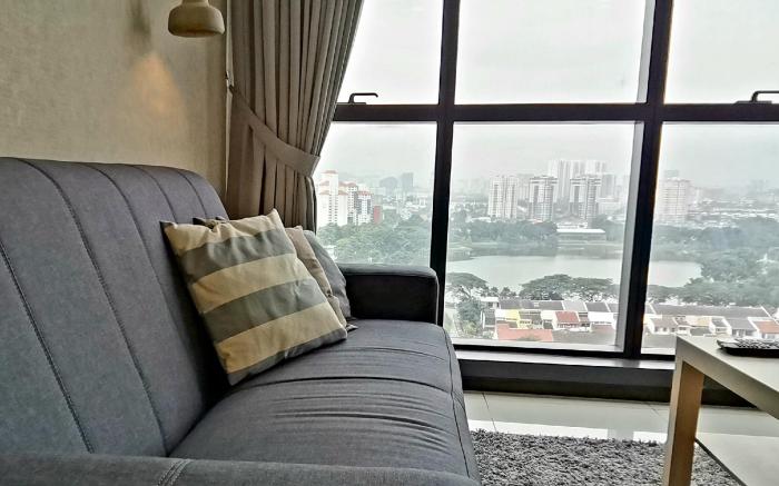 MCity 1 BR designer suite with KLCC lake view