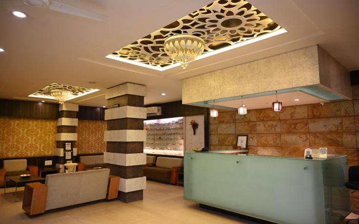 HOTEL CENTER POINT, SOLAPUR