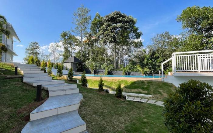 Sprise Munnar Resort and Spa