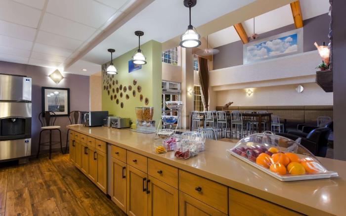 SureStay Plus Hotel by Best Western Tempe University