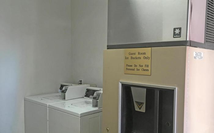 Americas Best Inn & Suites Saint George