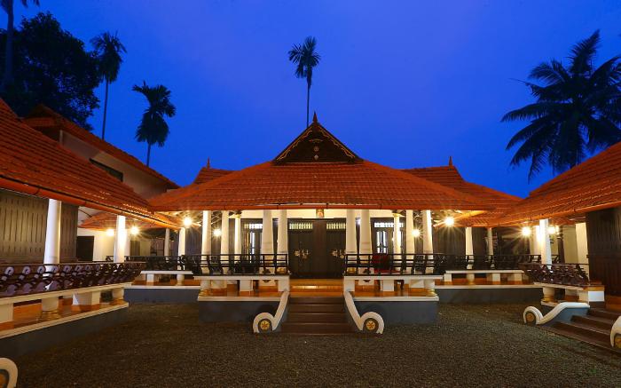 Palmy Lake Resort