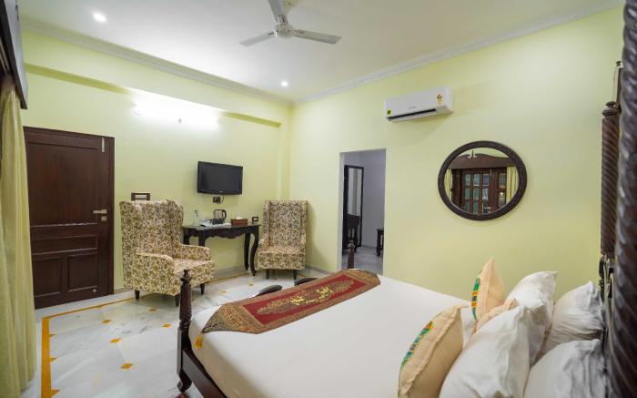 Amaatra Resorts