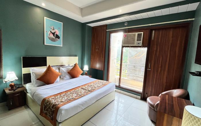 Qotel Hotel Church House Rohini Sector-15