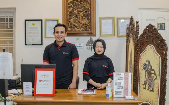 RedDoorz Plus @ Swun Stay Raya Langsep