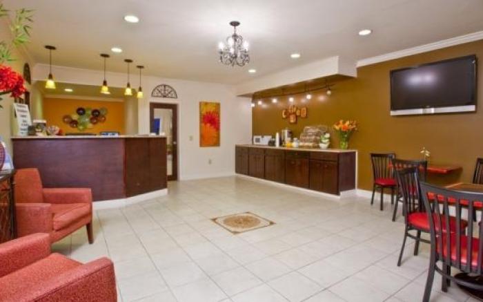 OYO Hotel Augusta Downtown
