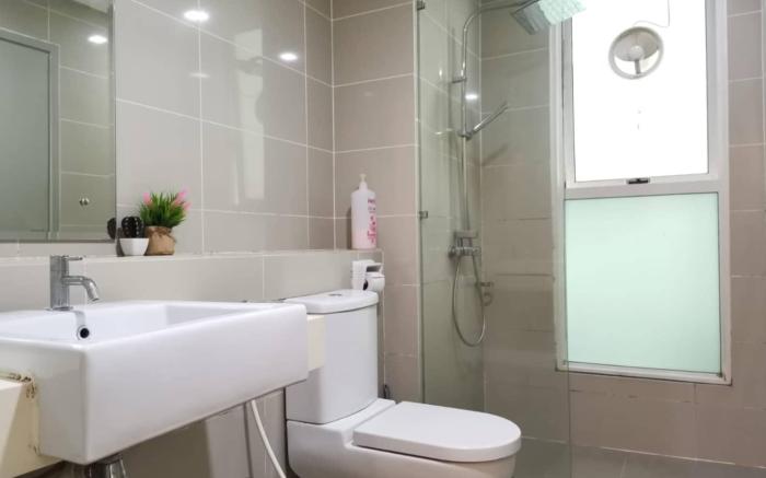 reSTARY Muji @ Sutera Avenue | Pool, CBD | 2BR/5P