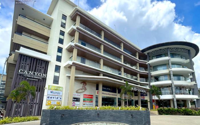 Canyon Hotels & Resorts Boracay