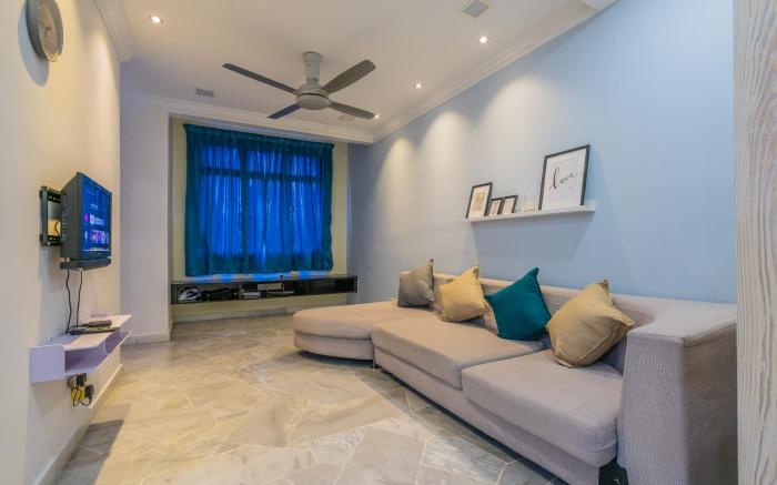 Spacious 3-bedroom with Pool for 6 | Subang Jaya