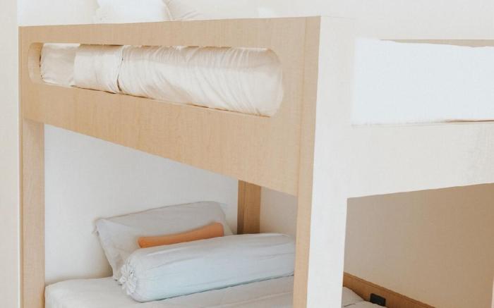 Cozy 2-Bed Studio Apartment - Pollux Habibie
