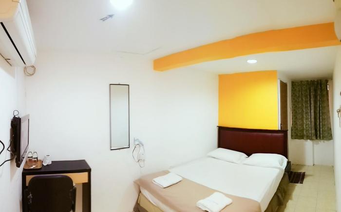 Twin Star Hotel