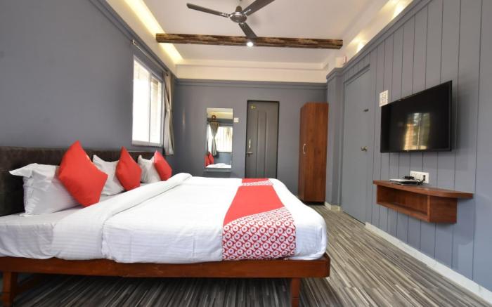 Hotel Ashirwad, Solpaur