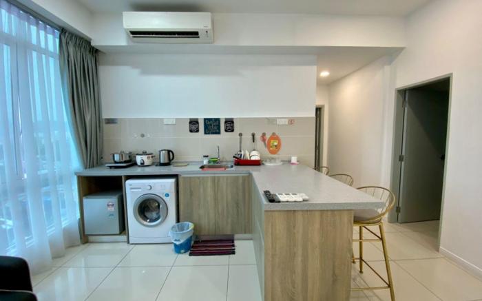 KK SUTERA AVENUE 2 ROOMS OPPOSITE IMAGO 7pax【H2】