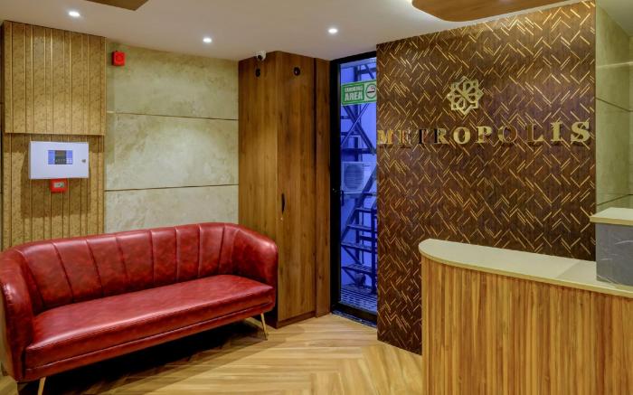 Metropolis Business Hotel