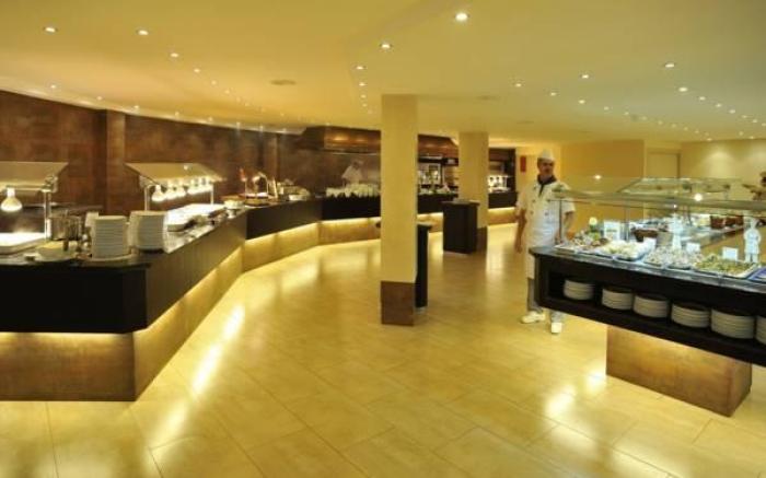 Grupotel Orient