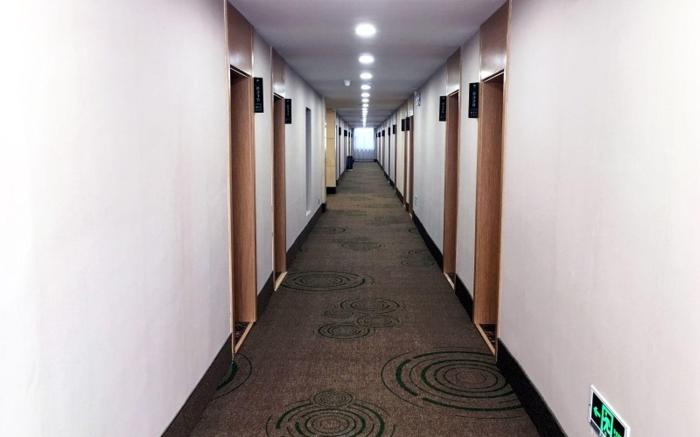 GreenTree Inn Lvliang Xiaoyi City Fuqian Street Hotel