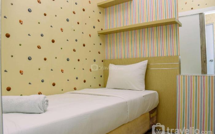 Strategic 2BR at Green Pramuka City By Travelio