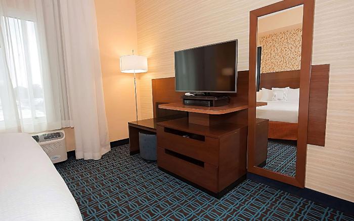 Comfort Inn & Suites Akron South