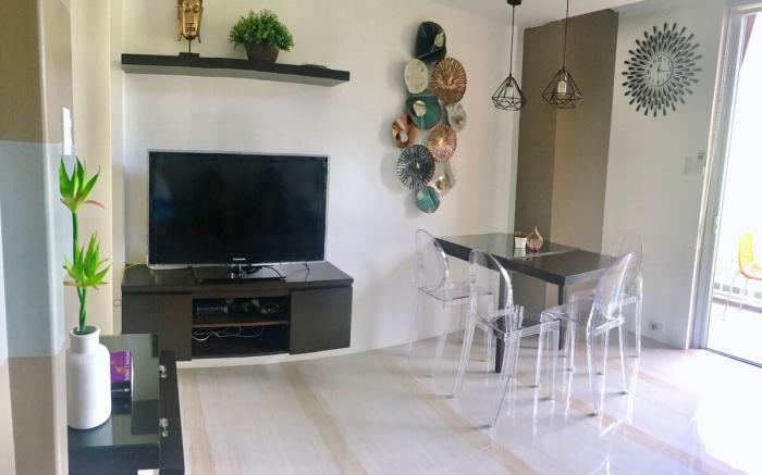 Pico De Loro Luxurious and Modern 1-BR loft condo