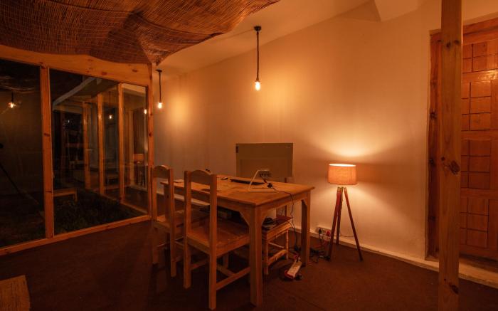 Gutur Glasswood Hostel - Outdoor Community Loft