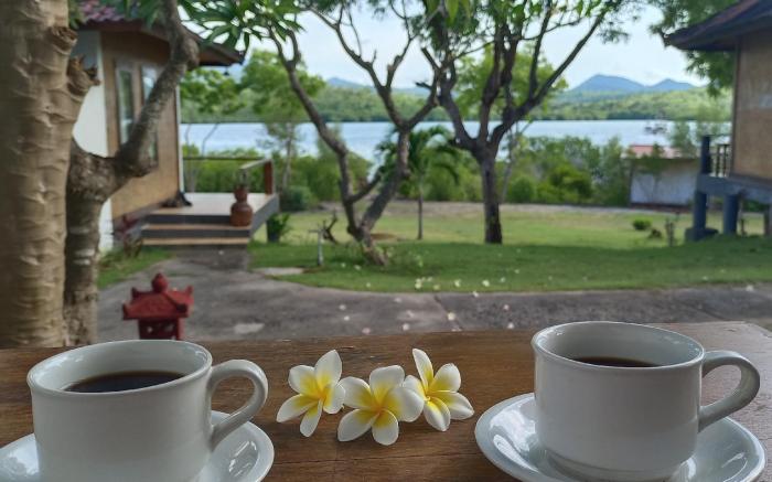 Pasir Putih Cottage-Menjangan