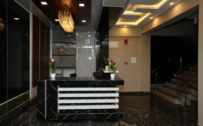 Hotel Royal Nandanaa 