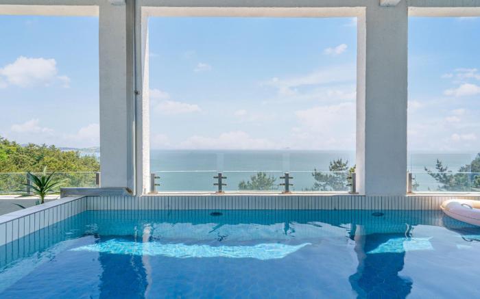 Yeosu Boner Poolvilla