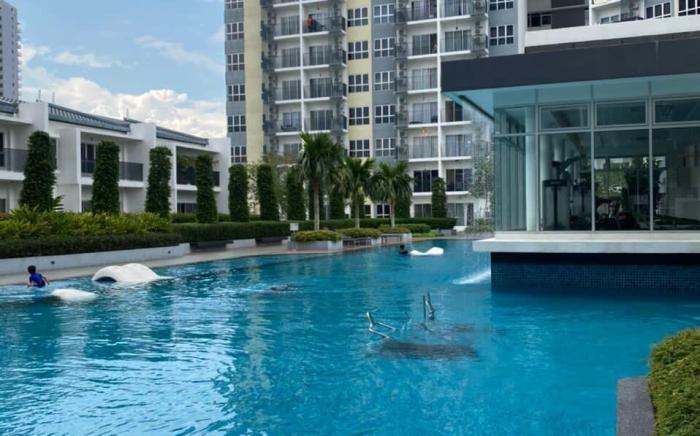 The Cozy@Southville, Bangi (Netflix/Disney+/Pool)