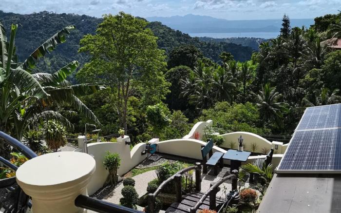 Avana Hills Tagaytay Villa
