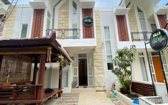 Villa Permata Adem Ayem