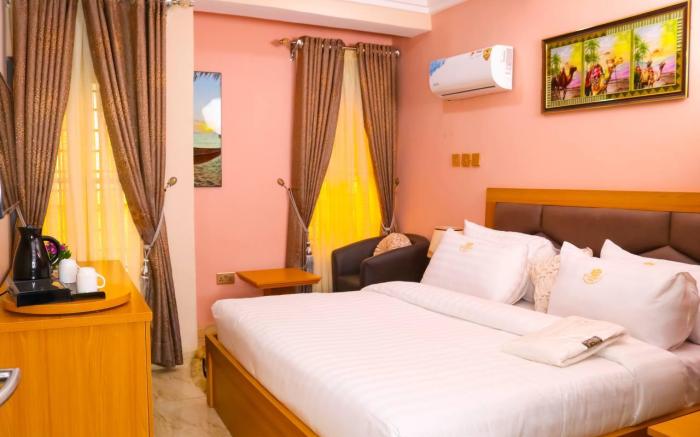 Madaki's Executive Suites