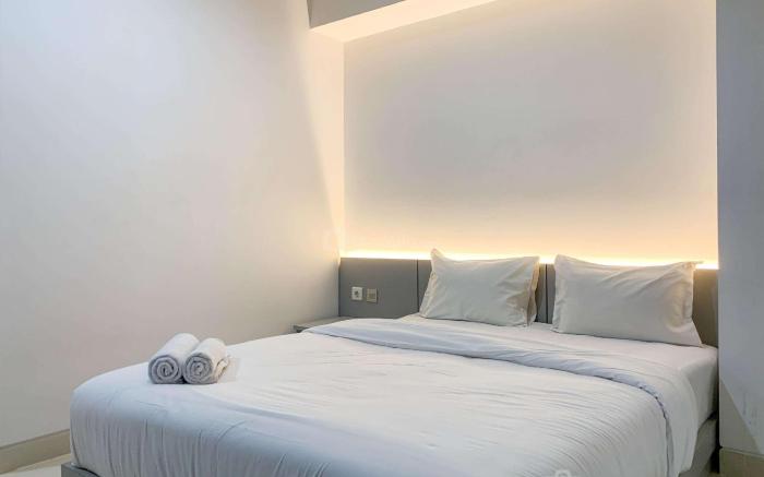 Modern Design Studio at West Vista By Travelio