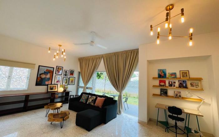 KL Midvalley Art Houz Cinema (8200 sqft) Vintage Arts Valley Art Museum
