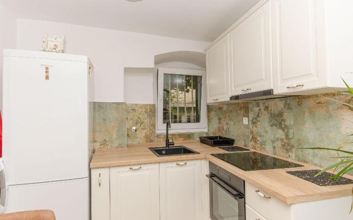 Apartment Sweet Nest