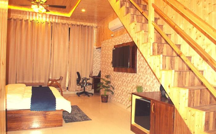 Basil Woods, Kasauli