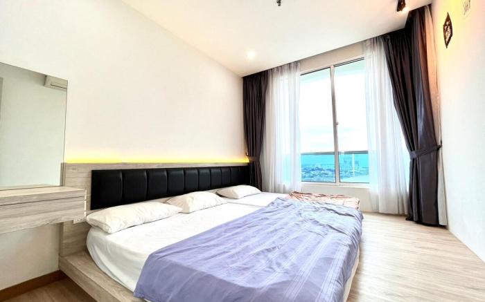 City Oasis Retreat: SeaView-Heart of Downtown!