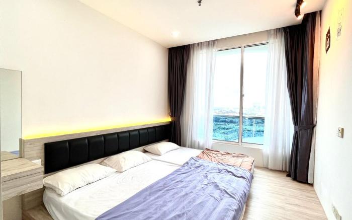 City Oasis Retreat: SeaView-Heart of Downtown!