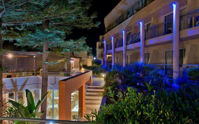 Minos Hotel