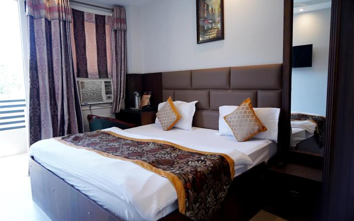 Hotel The Royal Placid