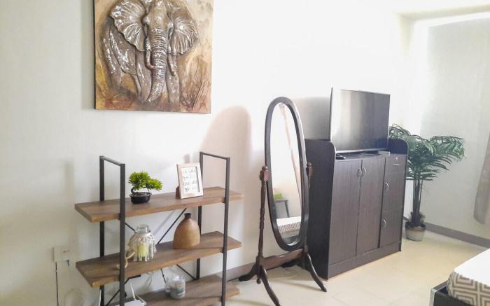 Cozy Studio near Beaches w/ Wifi, Netflix & pool